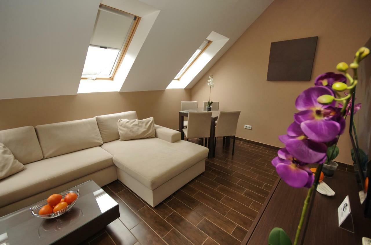 Royal Residence Apartments Gyula Exterior foto